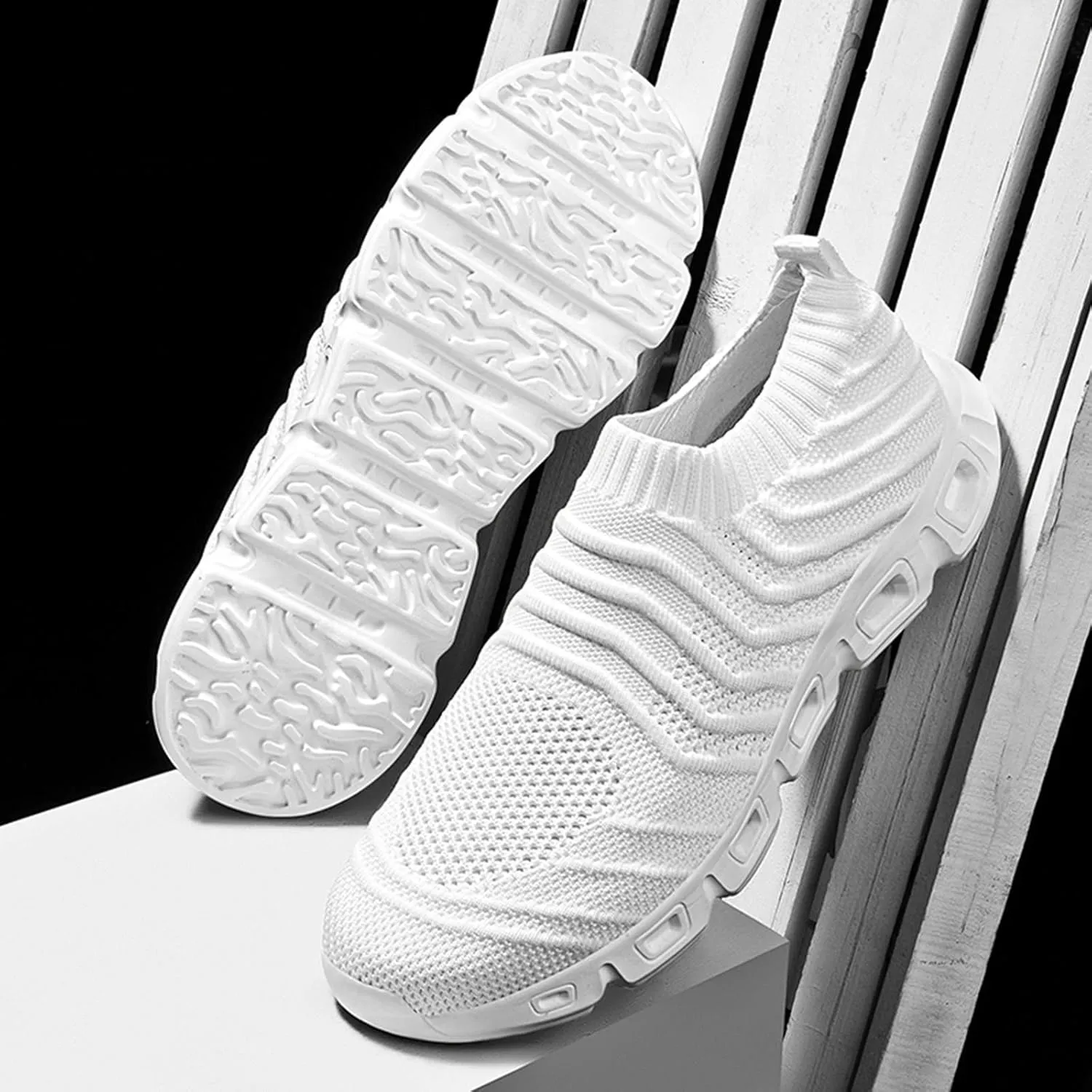 2022 New Men's Hollow Flying Woven Lightweight Breathable Comfortable Decompression Fashion Casual Shoes Men Sneaker Men's FA
