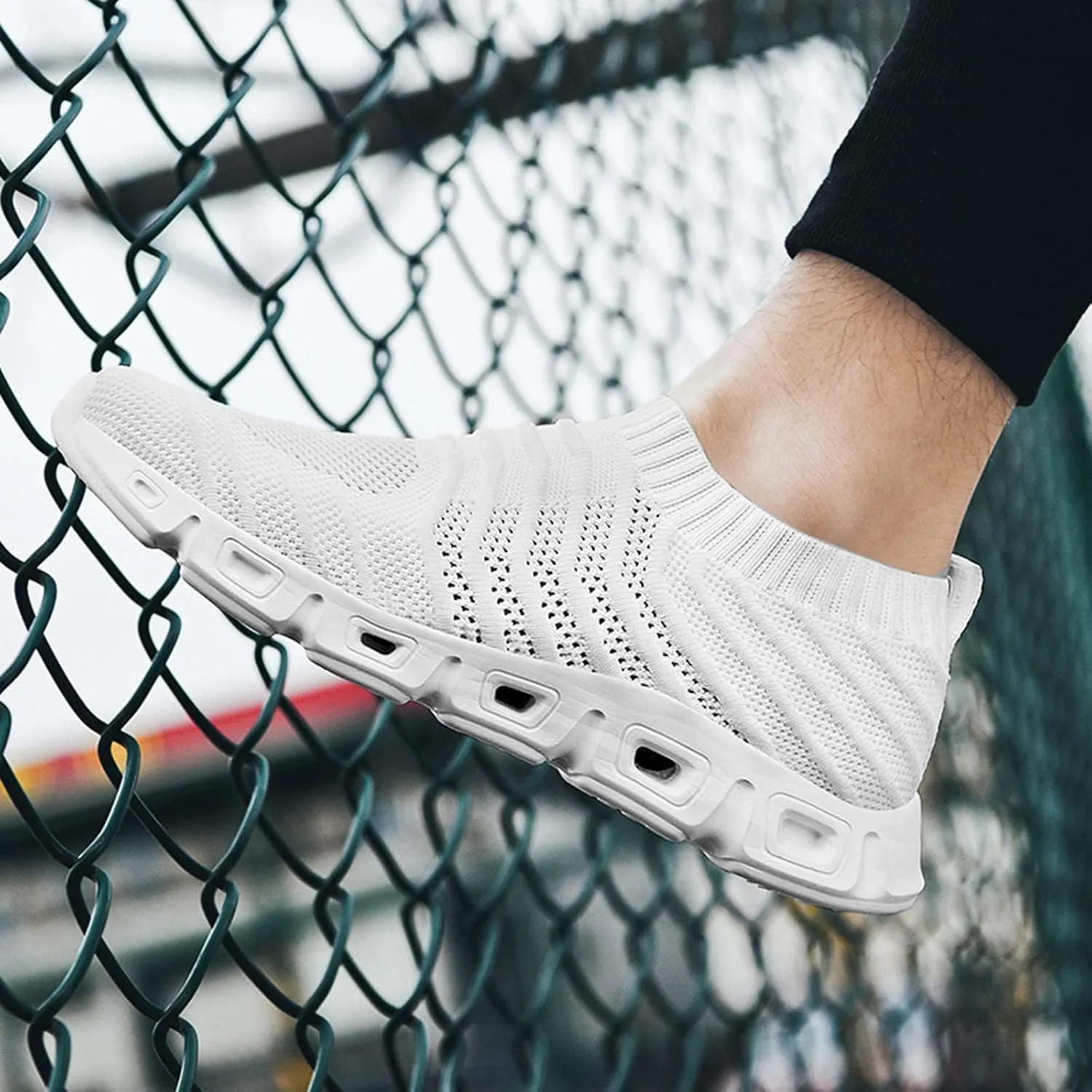 2022 New Men's Hollow Flying Woven Lightweight Breathable Comfortable Decompression Fashion Casual Shoes Men Sneaker Men's FA