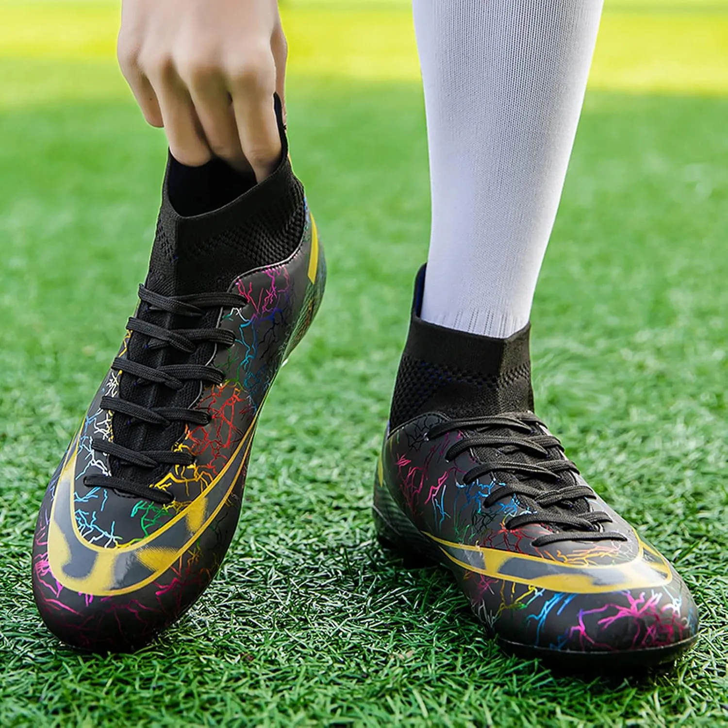 CERYTHRINA Mens Athletic Soccer Boots Kids High-Top Cleats Football Soccer Shoe Outdoor Professional Turf Non-Slip Competition Trainings Sneaker