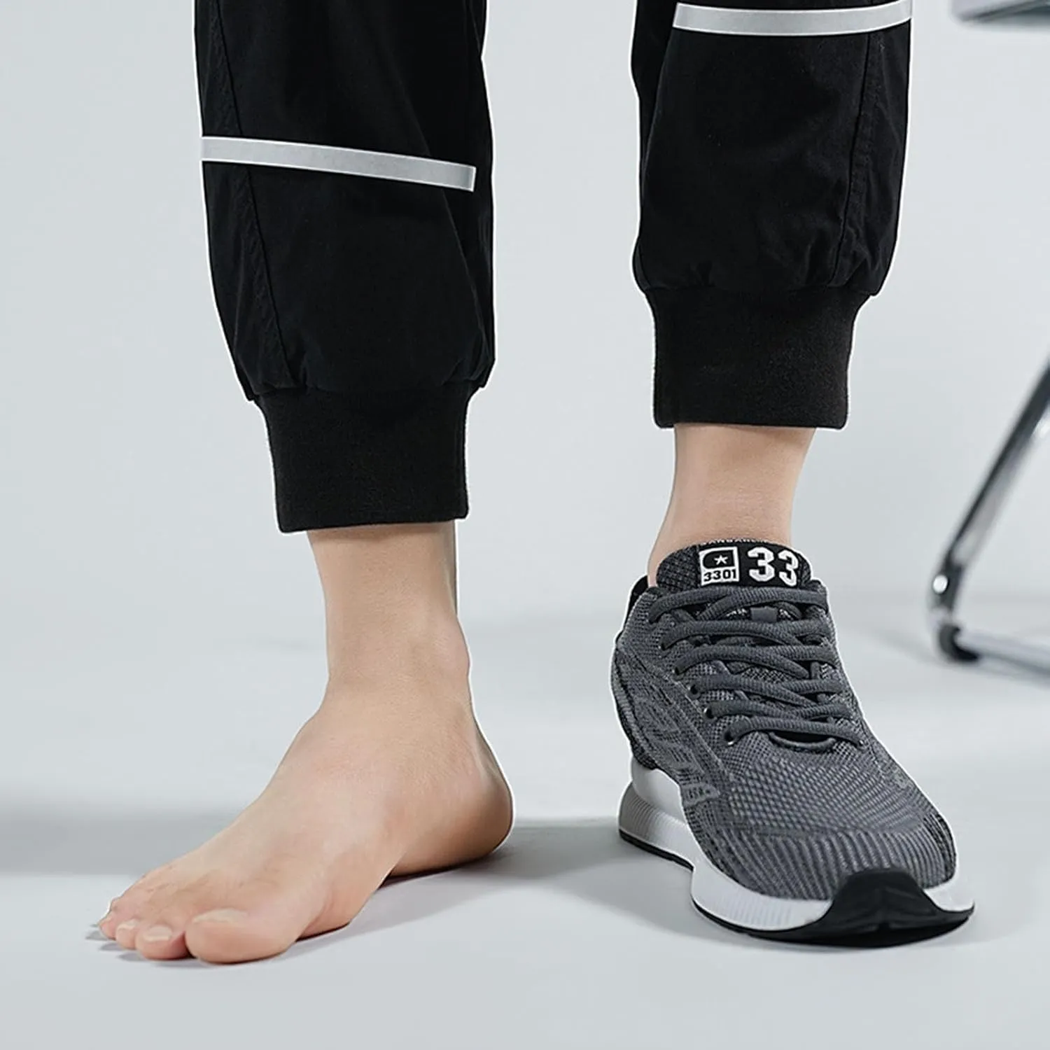 Couple Men's Elevator Shoes Men's Casual Mesh Trainers Lightweight Breathable Lace Up Sneaker Rack for Men on Door