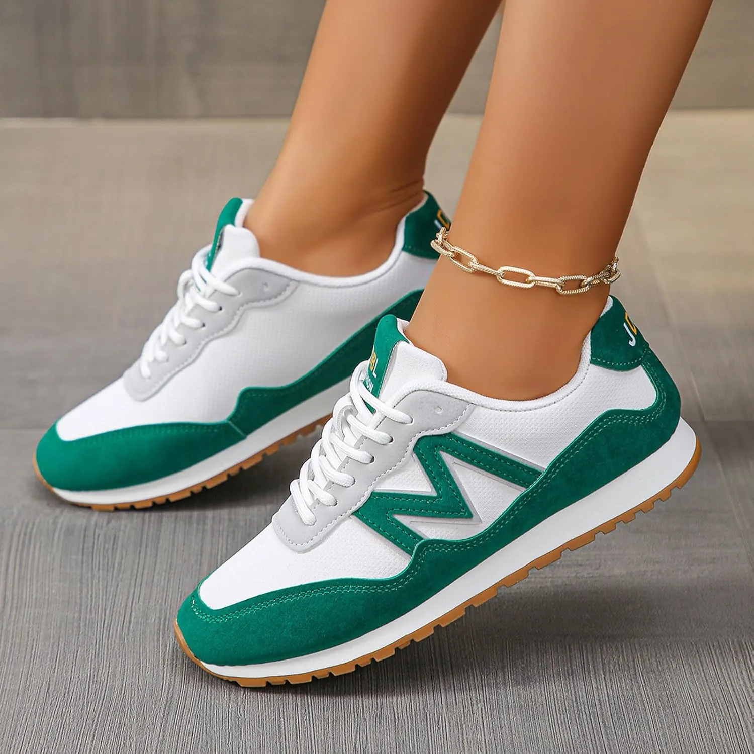 European and America Plus Size Casual Shoes for Women's Spring and Autumn New Round Toe Lace Up Color Women Water Shoes