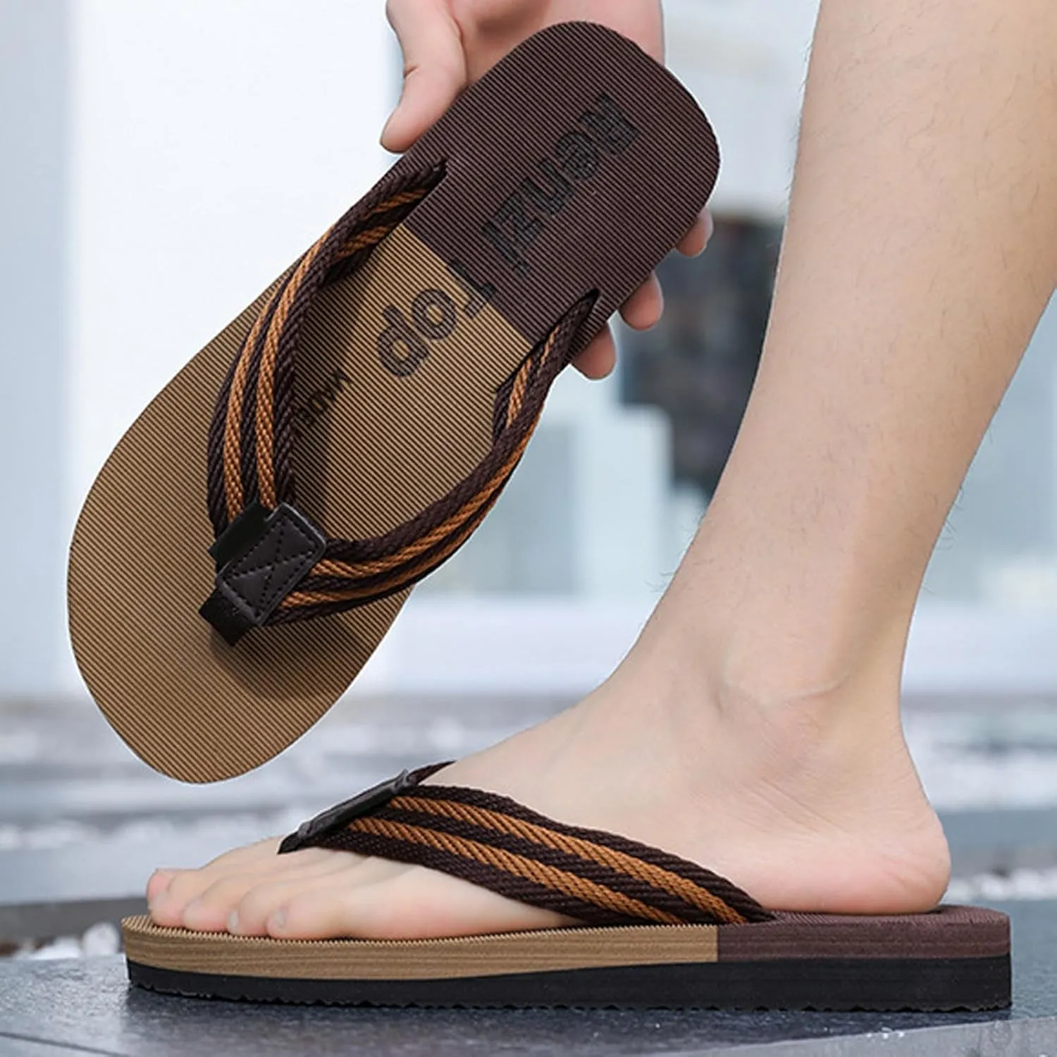 Foreign Trade Flip Flops for Men Beach Slippers for Men Summer Non Slip External Wearing with Toe Slip Slide Toddlers