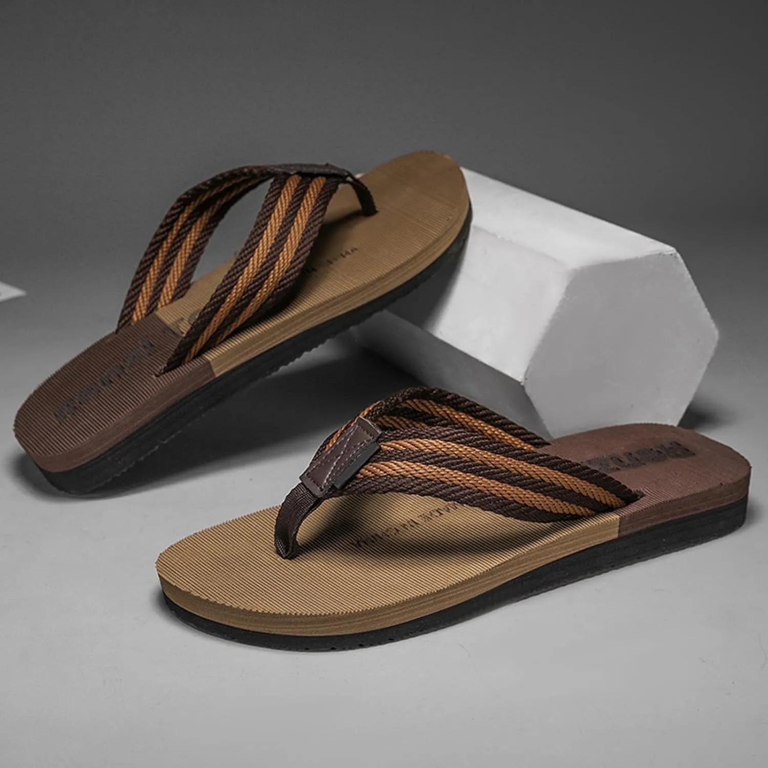 Foreign Trade Flip Flops for Men Beach Slippers for Men Summer Non Slip External Wearing with Toe Slip Slide Toddlers