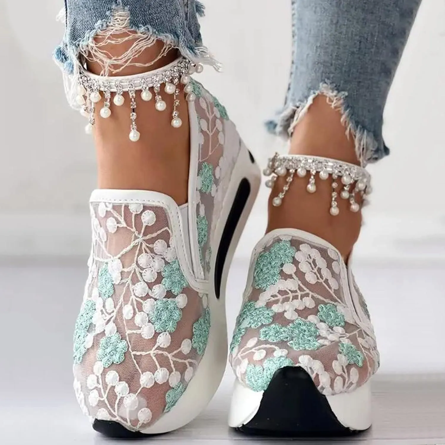 Lace Mesh Flower Embroidery Casual Sport Shoes Comfortable Breathable Thick Bottom Sneakers Soft Sole Casual Outdoor Walking Shoes for Women