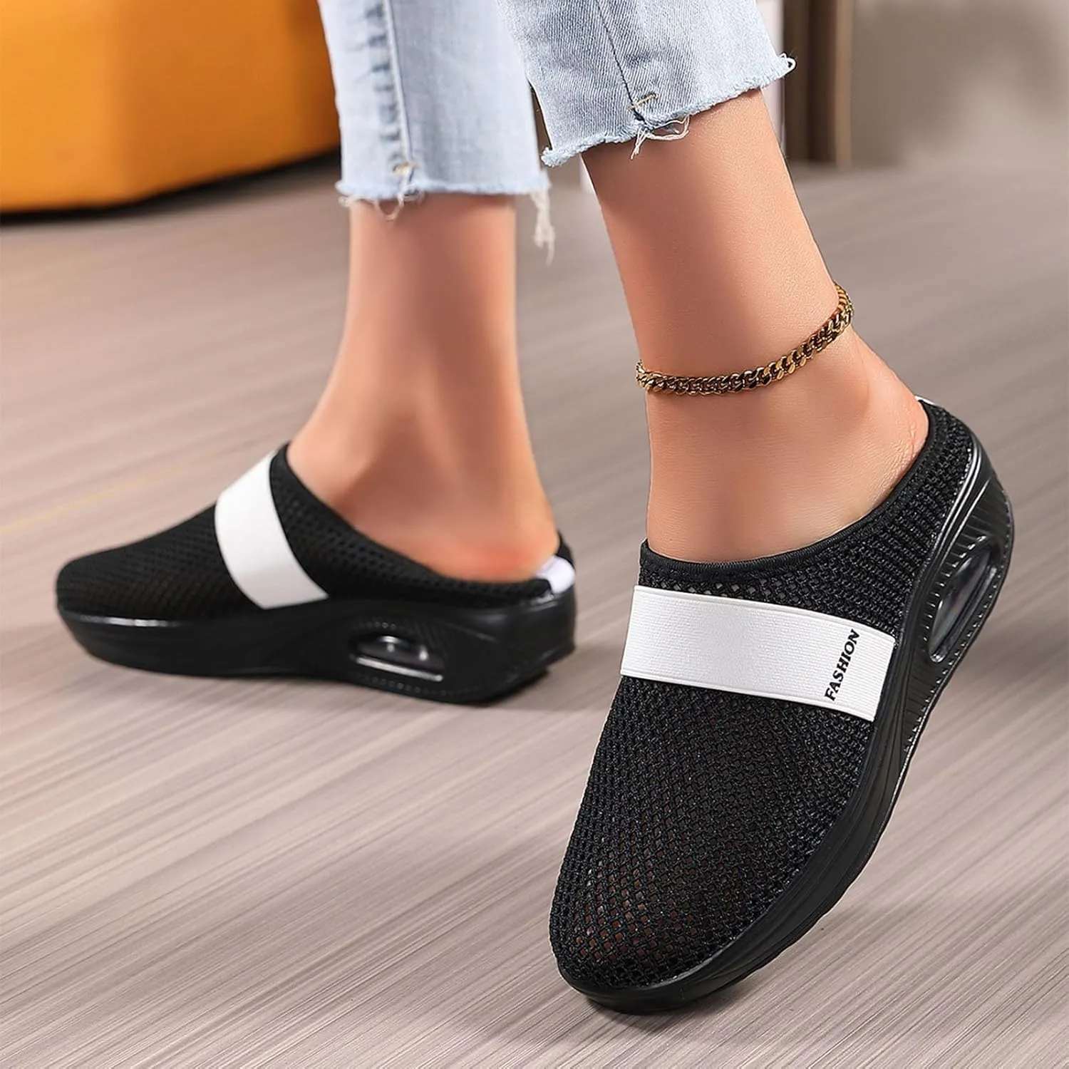 Lightweight Non Slip Sneakers for Men Breathable and Light Outdoor Comfy Walking Shoe Comfortable Stretch Shoes