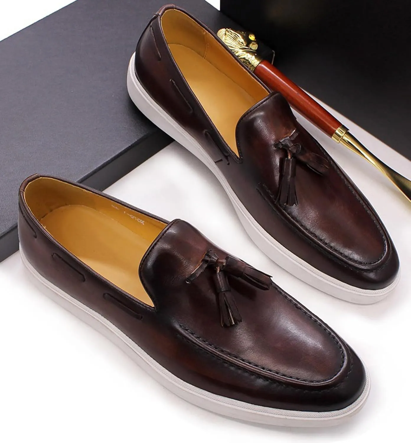 Mens Casual Shoes Tassel Loafers Slip On Dress Shoes Genunie Leather Flat Mocasines Fashion Business Modern Penny Loafers Comfortable Tuxedo Shoes for Men