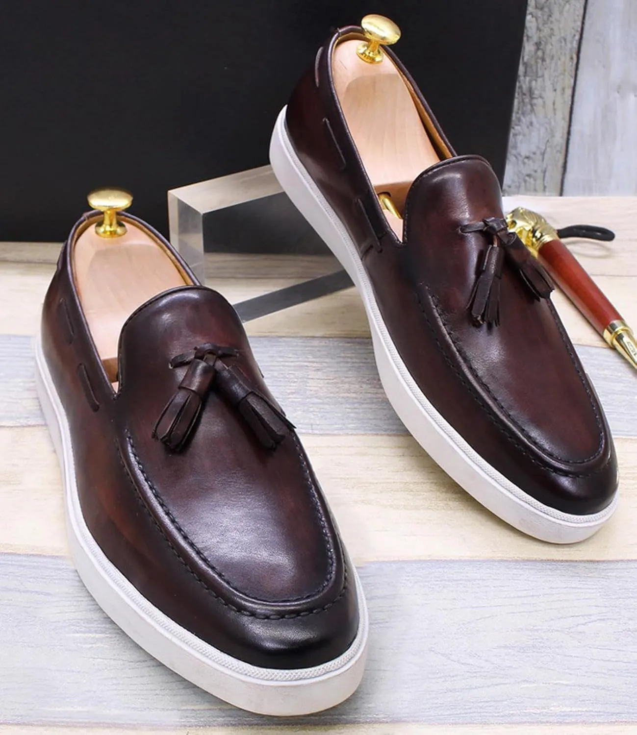 Mens Casual Shoes Tassel Loafers Slip On Dress Shoes Genunie Leather Flat Mocasines Fashion Business Modern Penny Loafers Comfortable Tuxedo Shoes for Men