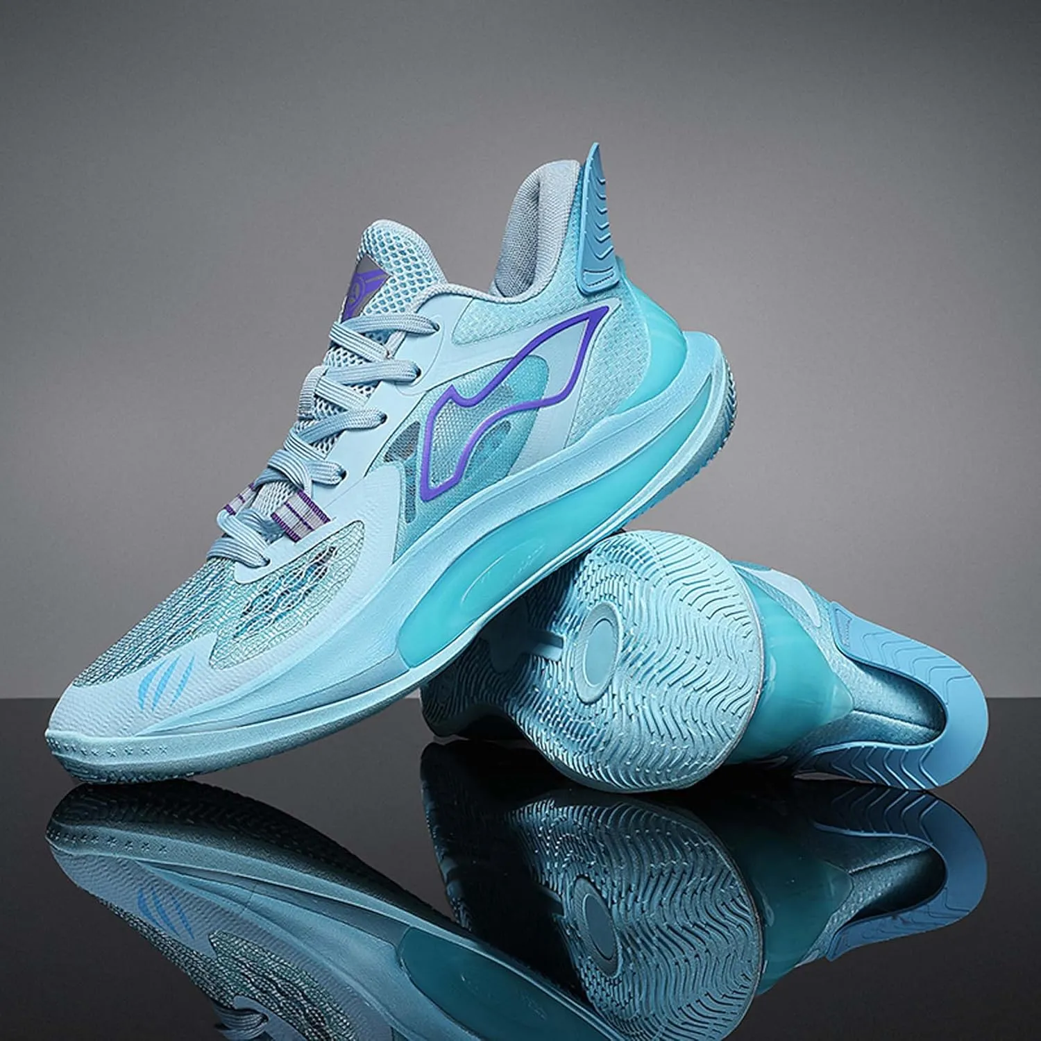 Men's High-Top Basketball Shoes Fashion Sneakers Lace-Up Trainers for Stylish Basketball Style and Comfortable Lightweight Breathable Non-Slip Tennis Sneakers