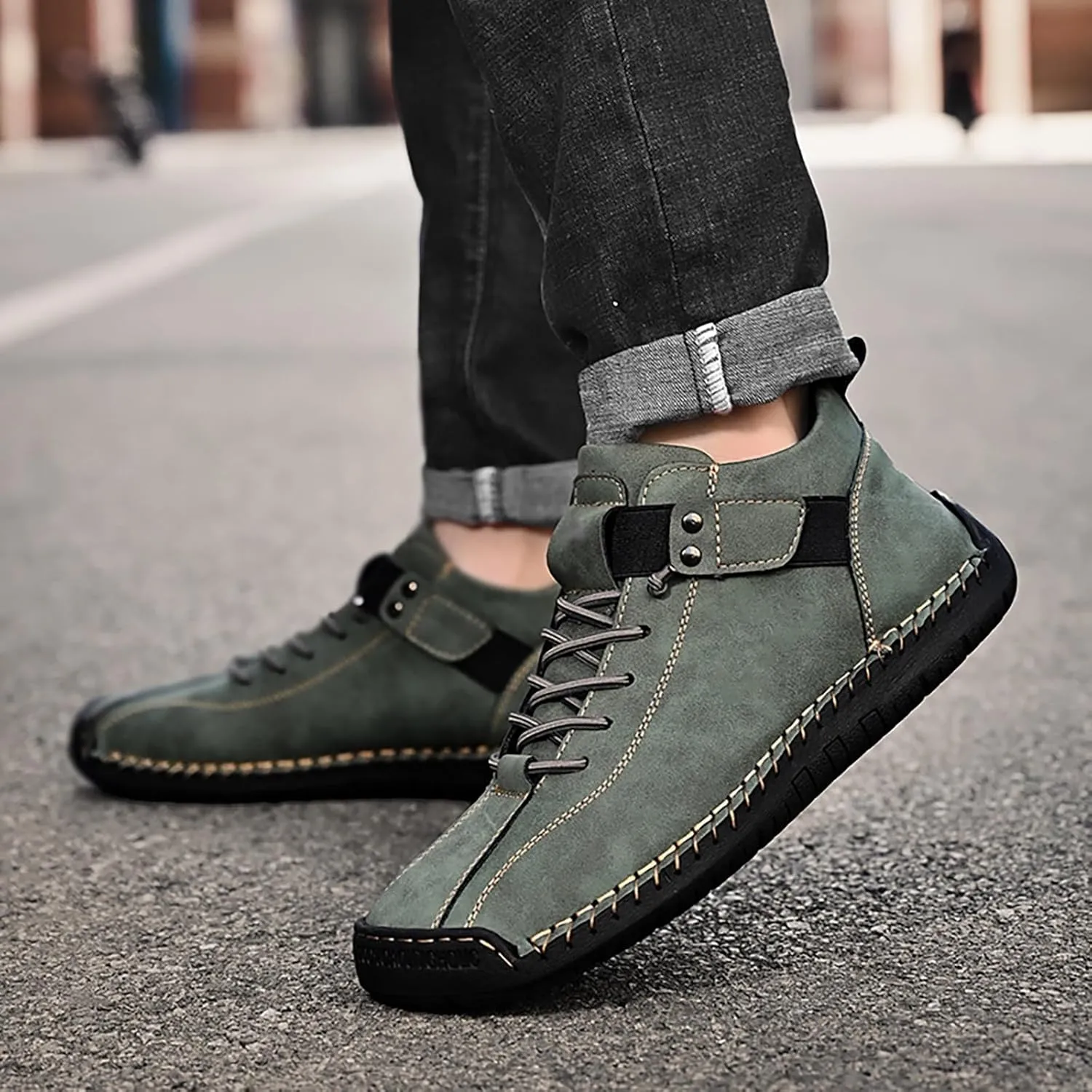 Mens High Top Sneakers Solid Color Lace-up Casual Breathable Soft Walking Running Shoes Comfortable Tennis Shoes Flat Bottom Non Slip Summer Spring Mens Shoe