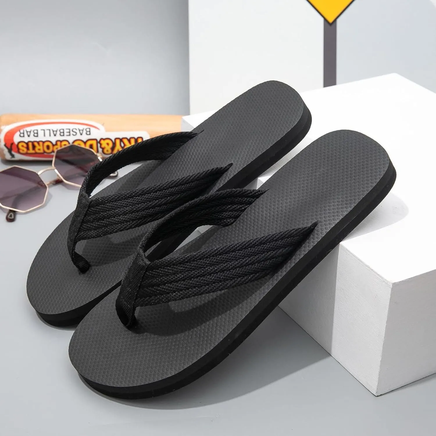 Men's Leather Flip Flops Arch Support Summer Beach Pool Water Thong Sandals Waterproof Casual Sandals for Men Leather