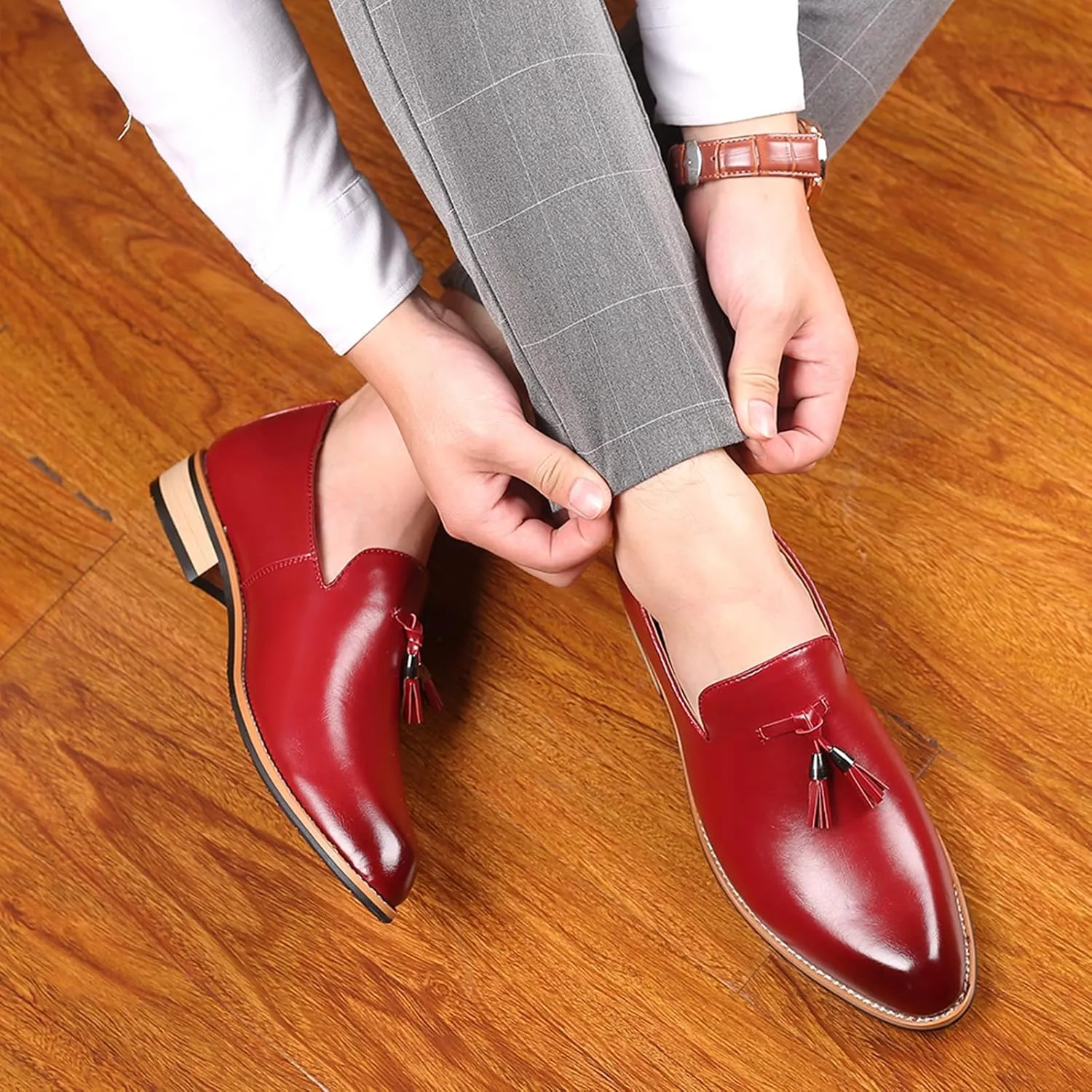 Men's Leather Slip On Tassel Loafers Classic Casual Non-Slip Low Heel Dress Shoes Formal Business Work Wedding Penny Loafers