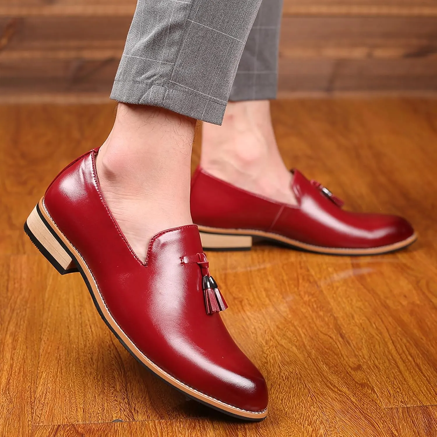 Men's Leather Slip On Tassel Loafers Classic Casual Non-Slip Low Heel Dress Shoes Formal Business Work Wedding Penny Loafers
