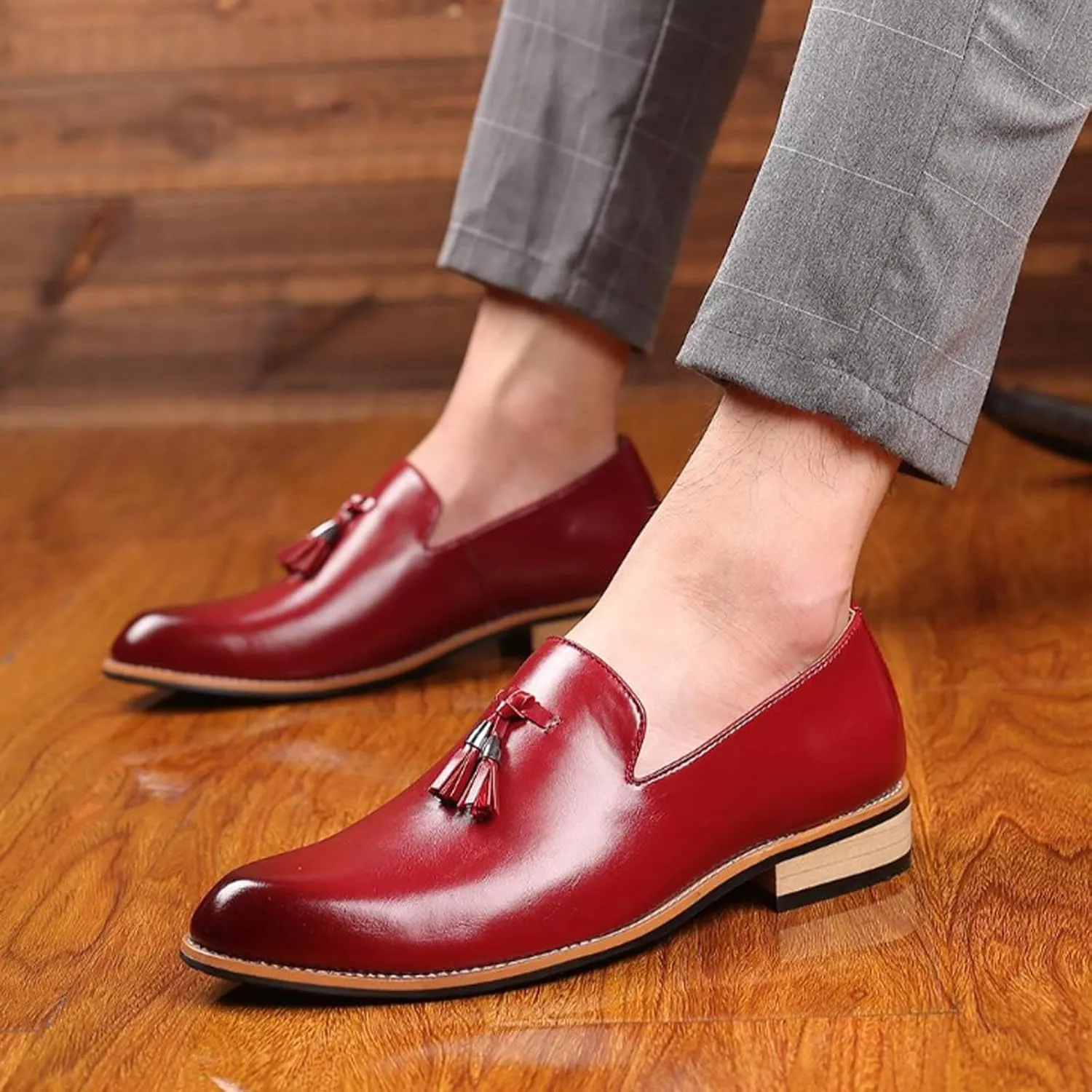 Men's Leather Slip On Tassel Loafers Classic Casual Non-Slip Low Heel Dress Shoes Formal Business Work Wedding Penny Loafers