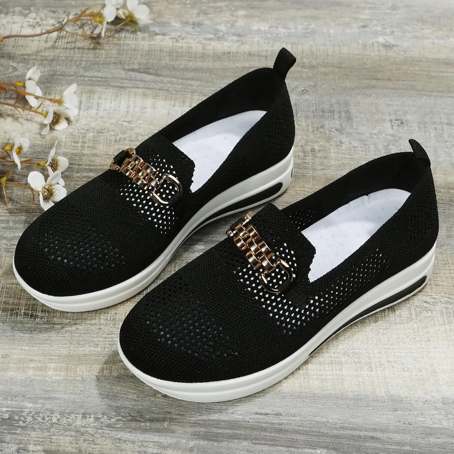Slip on Chain Decorative Casual Sport Shoes Woven Comfortable Breathable Lighweight Sneakers for Alll Day Wear Soft Sole Outdoor Walking Shoes for Women