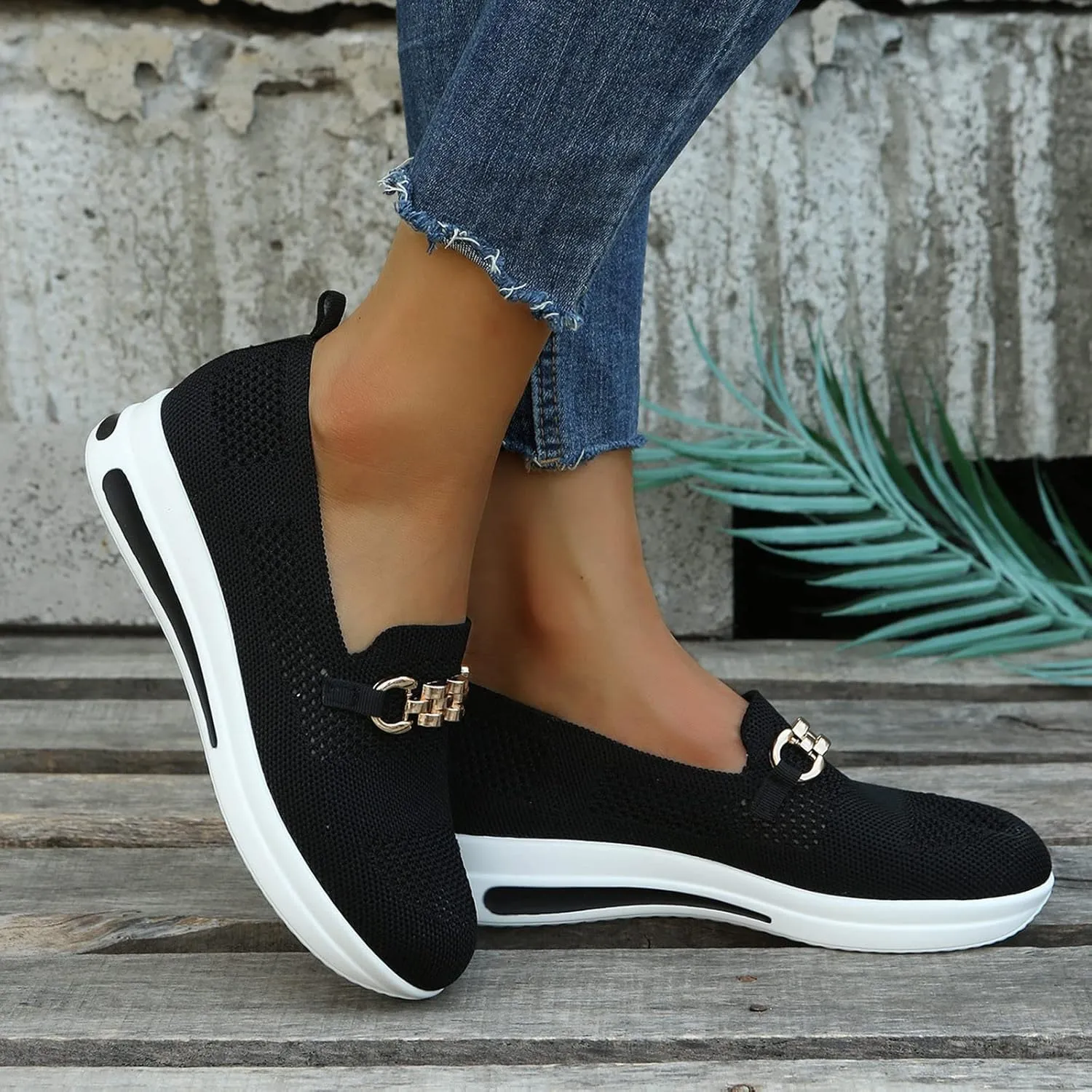 Slip on Chain Decorative Casual Sport Shoes Woven Comfortable Breathable Lighweight Sneakers for Alll Day Wear Soft Sole Outdoor Walking Shoes for Women