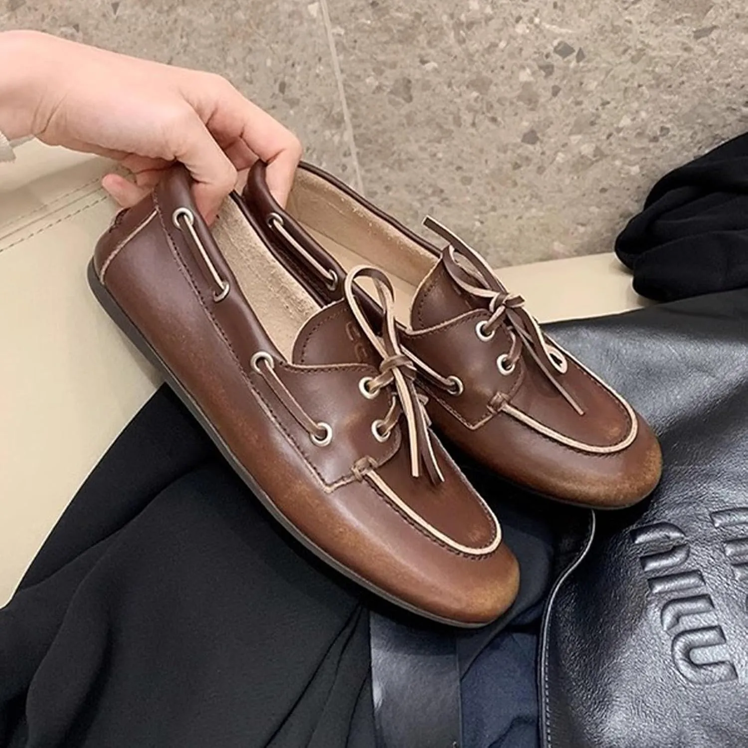VARECOLA Shoes Loafers for Women Classic Leather Loafers Casual Slip-On Boat Shoes Comfort Casual Slip on Walking Shoes ComfortWalking Moccasins Soft Sole Shoes