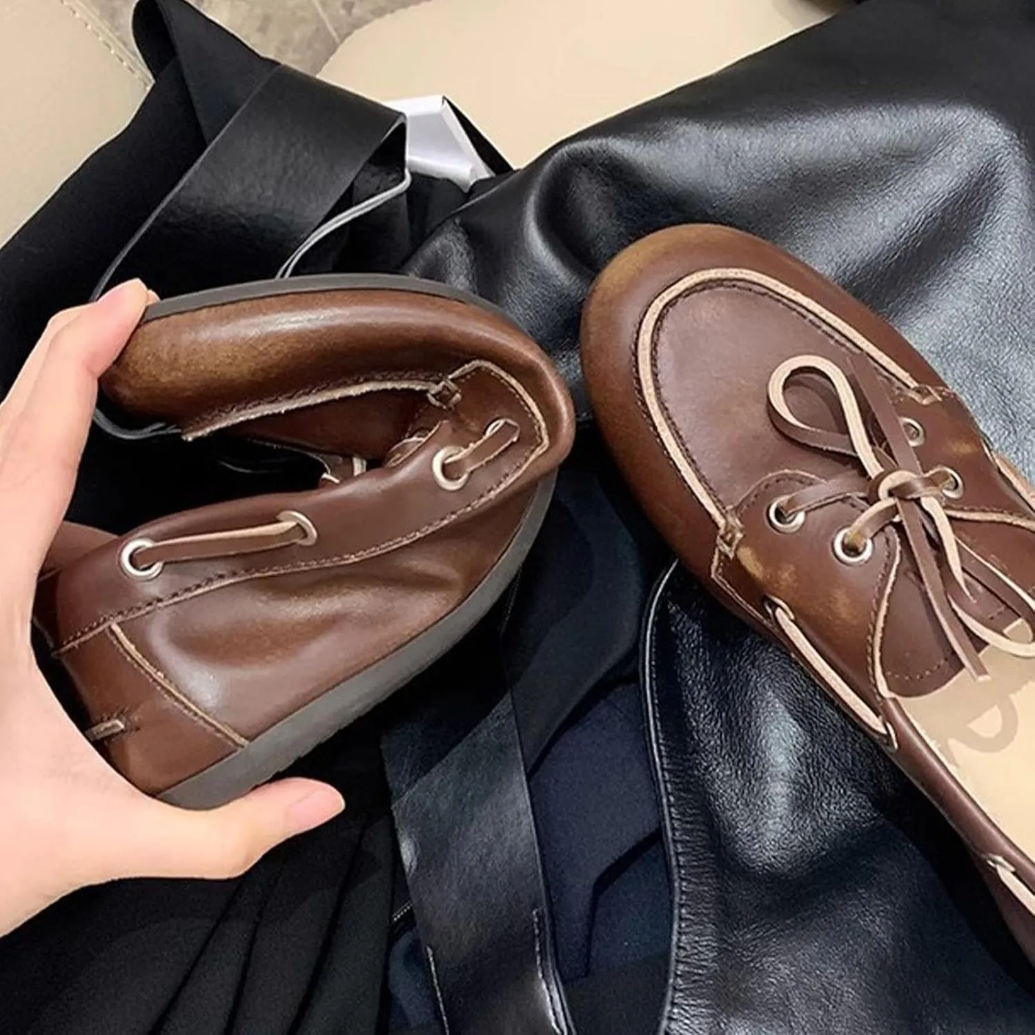 VARECOLA Shoes Loafers for Women Classic Leather Loafers Casual Slip-On Boat Shoes Comfort Casual Slip on Walking Shoes ComfortWalking Moccasins Soft Sole Shoes