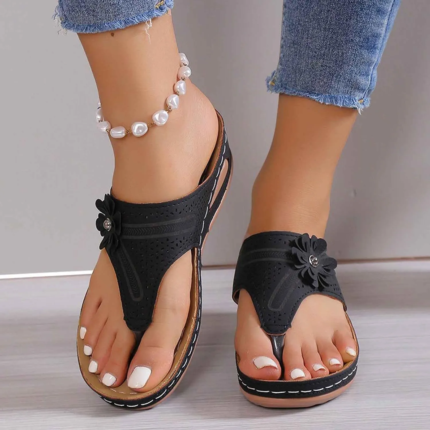 Women's Breathable Wedge Thong Sandals Lightweight Summer Beach Slides For Walking Travel Casual Outdoor Footwear