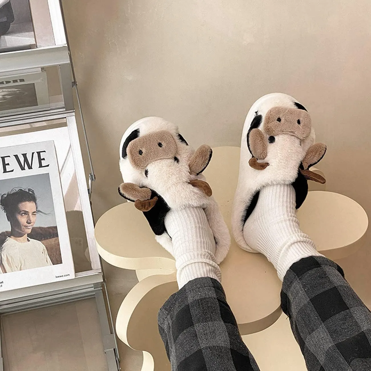 Women's Cozy Plush Cartoon Cow Slippers - Cute Animal Indoor Outdoor Home Fuzzy Warm Footwear