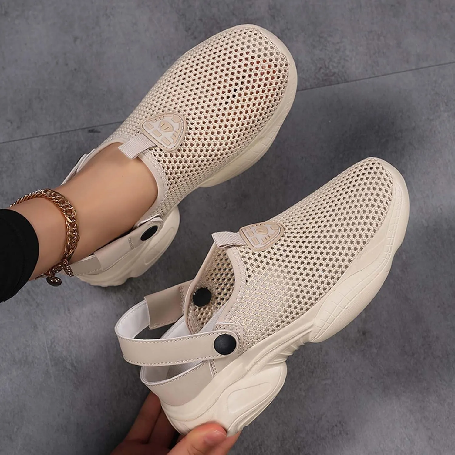 Women's Summer Knit Closed Toe Platform Sandals Breathable Slip On Casual Shoes For Beach Walking Yoga Travel